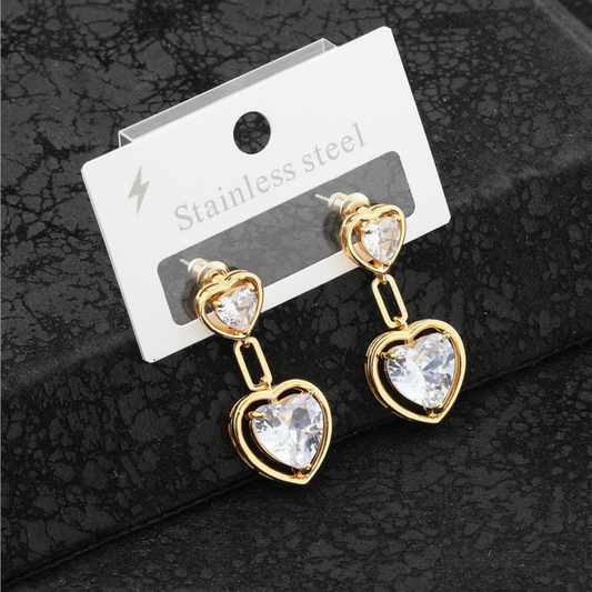 Paslanmaz Çelik Taşlı Kalp Desenli Damla Sallantılı Küpe